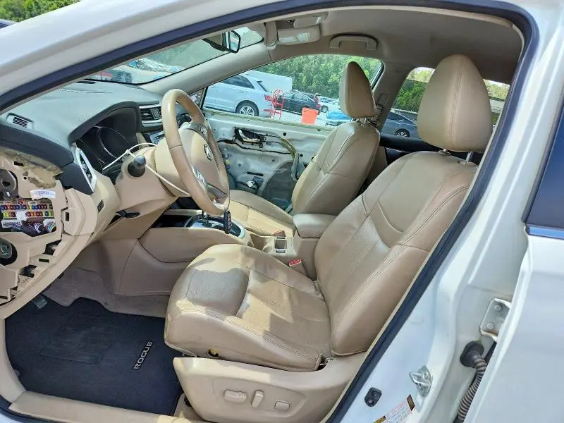2015 NISSAN ROGUE SL  