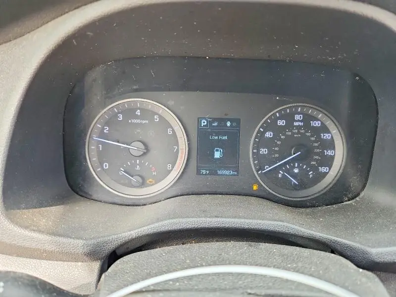 2016 HYUNDAI TUCSON SE  
