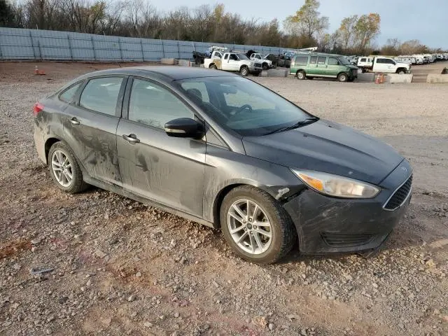 2017 FORD FOCUS SE  