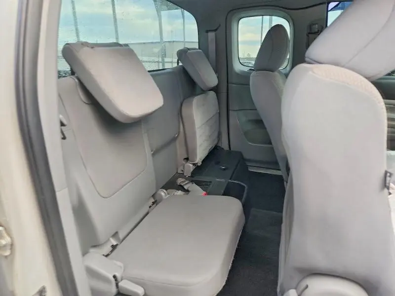 2015 TOYOTA TACOMA BASE  