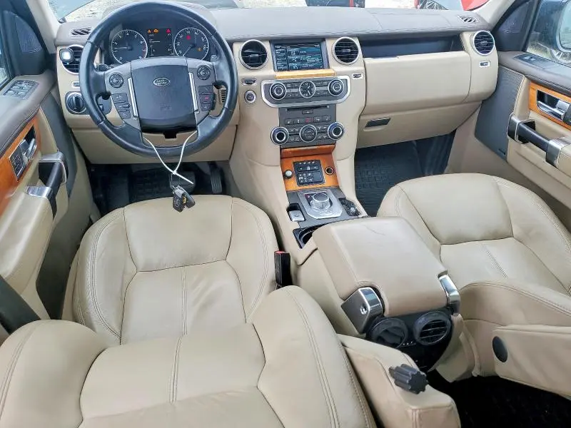 2014 LAND ROVER LR4 HSE LUXURY  