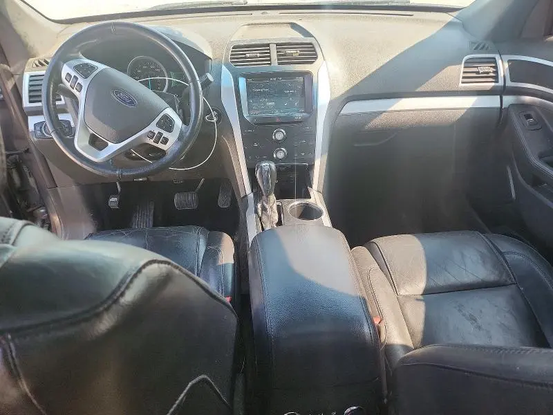 2011 FORD EXPLORER XLT  
