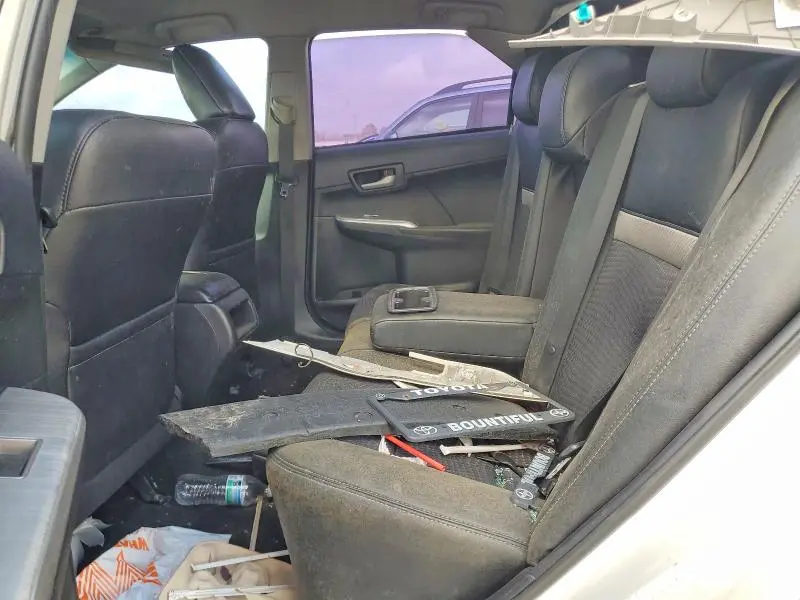 2014 TOYOTA CAMRY SE  