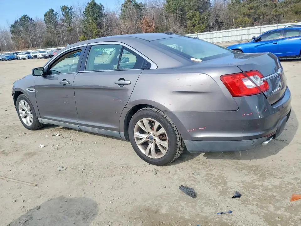 2011 FORD TAURUS SEL  