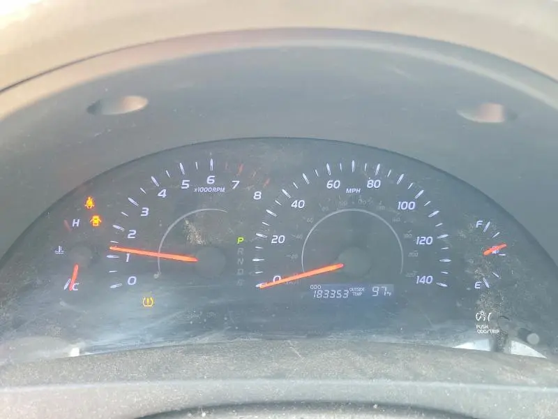 2010 TOYOTA CAMRY LE  