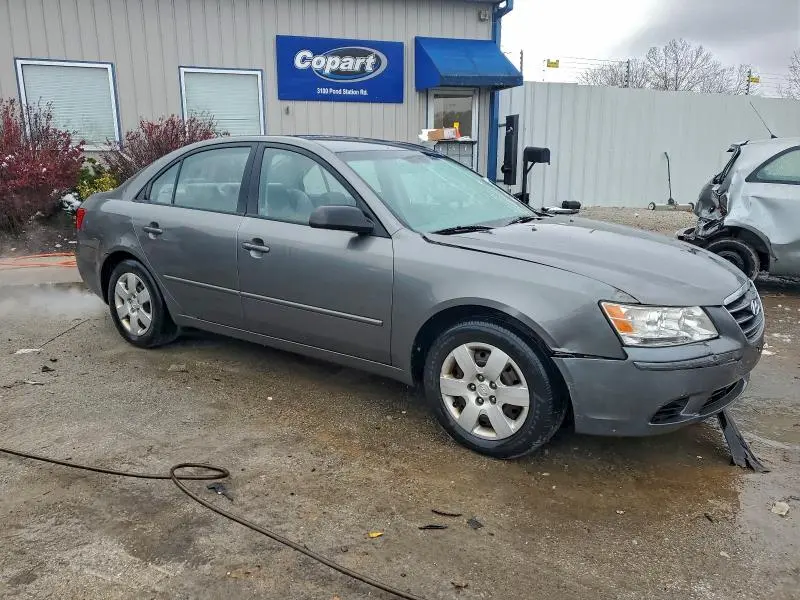 2010 HYUNDAI SONATA GLS  