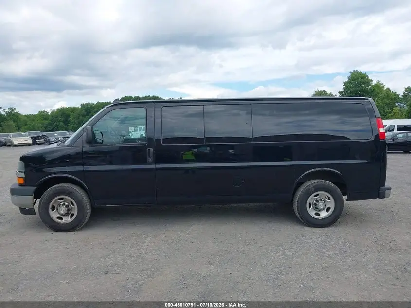 2017 CHEVROLET EXPRESS 3500 LT