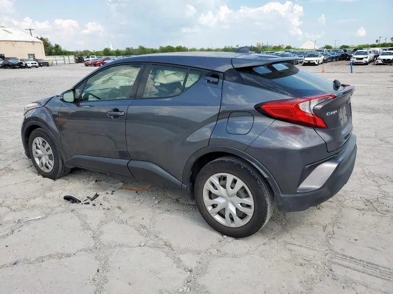 2021 TOYOTA C-HR XLE