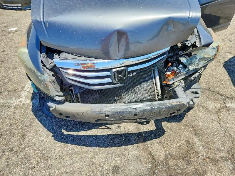 2011 HONDA ACCORD LX  