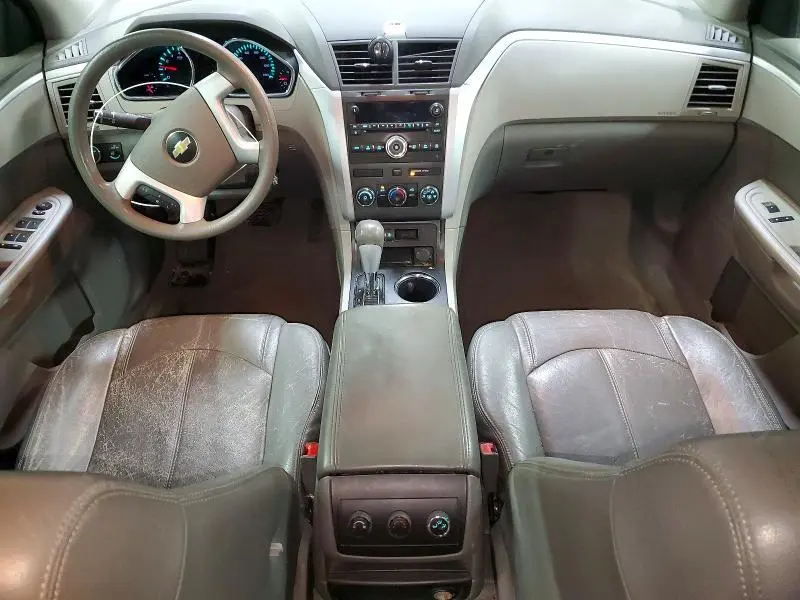 2011 CHEVROLET TRAVERSE LS  