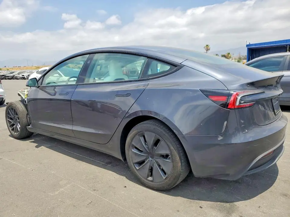 2025 TESLA MODEL 3   