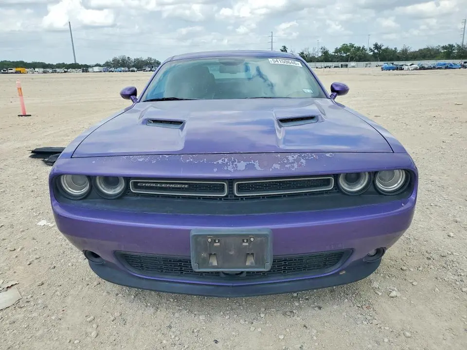 2016 DODGE CHALLENGER SXT  