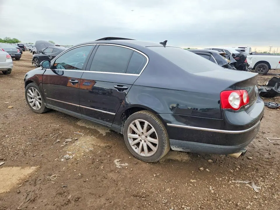 2010 VOLKSWAGEN PASSAT KOMFORT  
