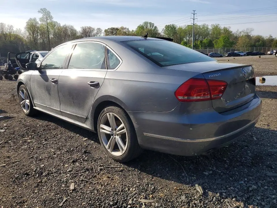 2013 VOLKSWAGEN PASSAT SEL  