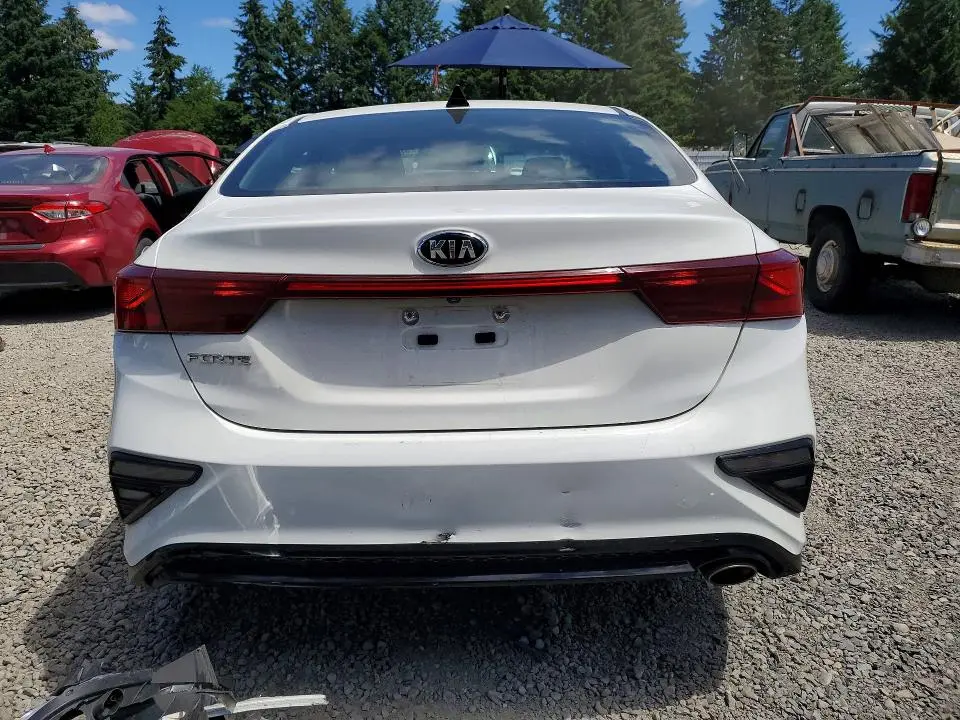 2021 KIA FORTE LXS  