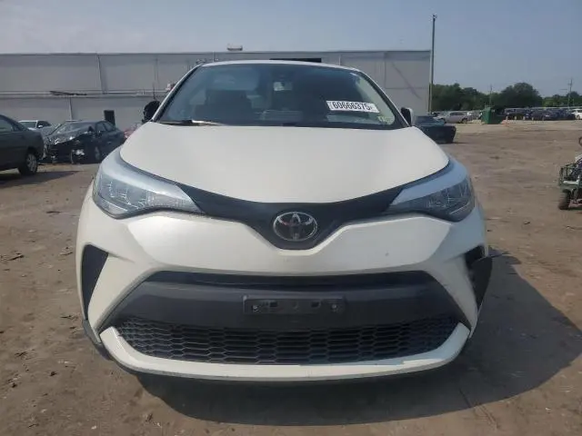 2020 TOYOTA C-HR XLE  