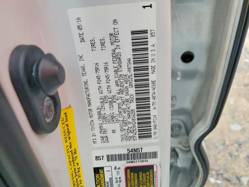 2016 TOYOTA TACOMA SR5 V6  