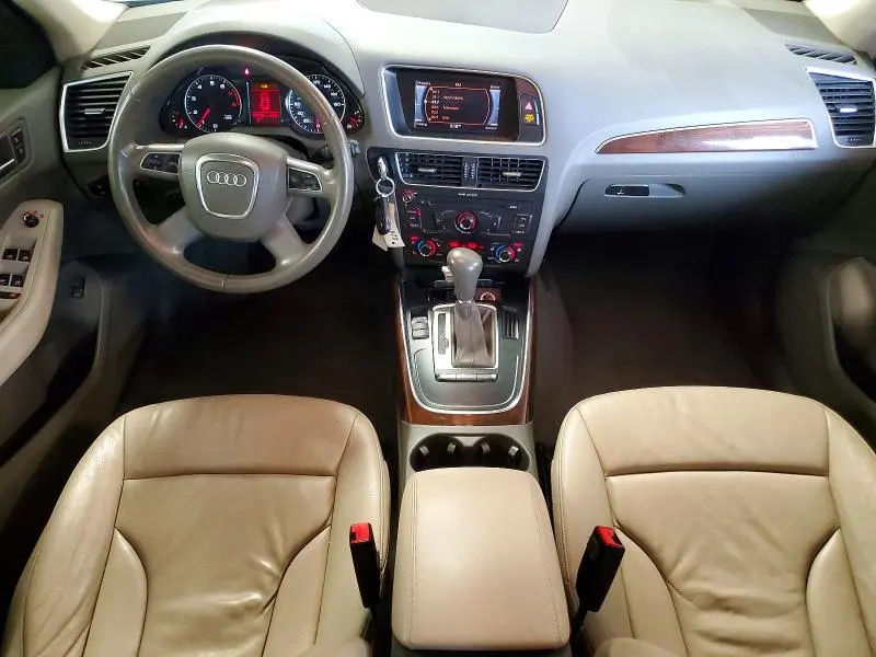 2011 AUDI Q5 PREMIUM  