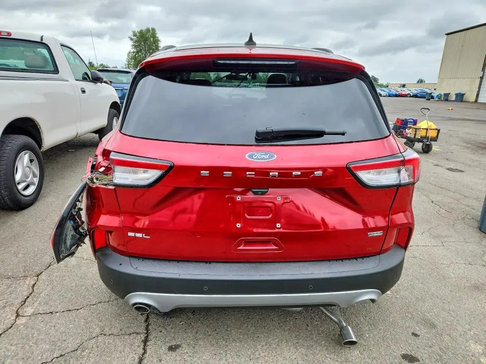 2022 FORD ESCAPE SEL  