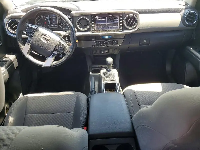 2022 TOYOTA TACOMA SR5 V6  