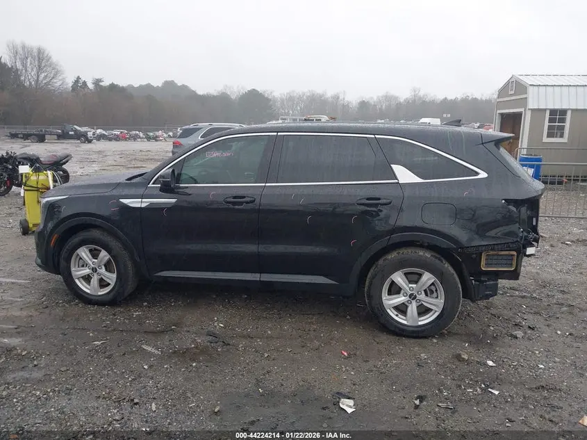 2025 KIA SORENTO LX