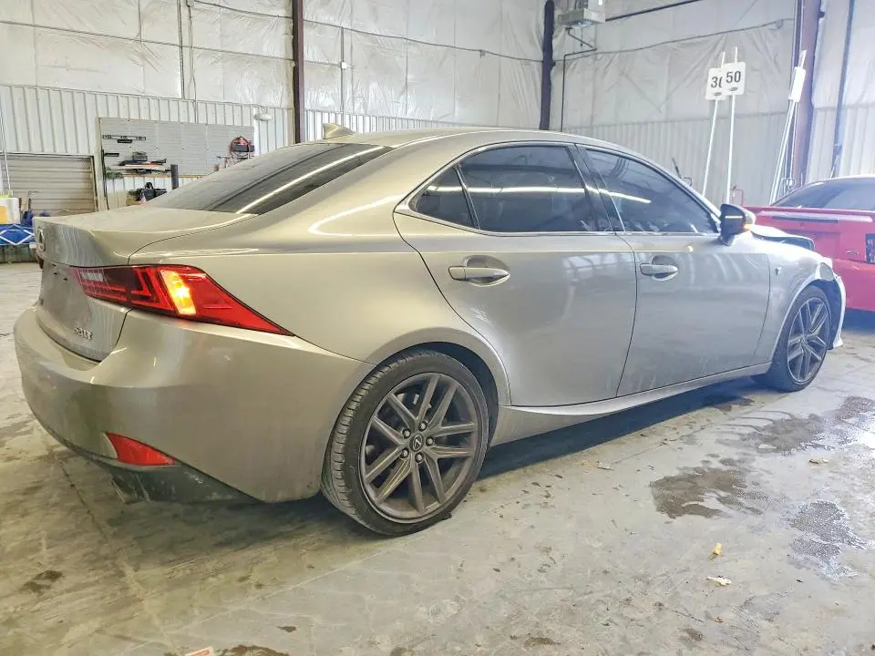 2016 LEXUS IS 200T  