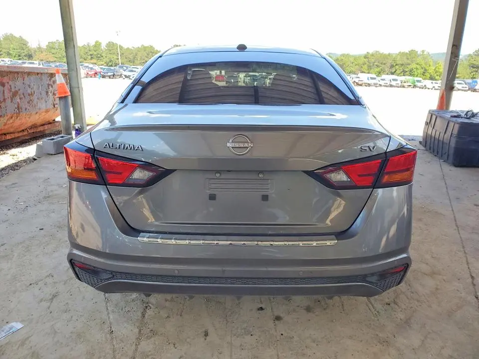 2023 NISSAN ALTIMA SV  