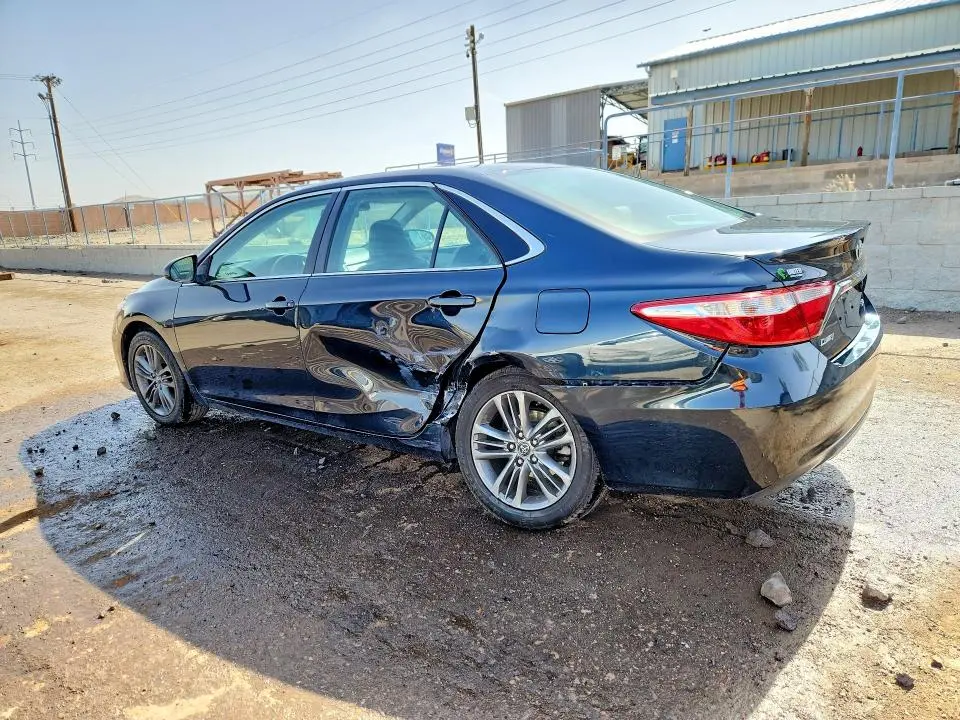 2017 TOYOTA CAMRY SE  