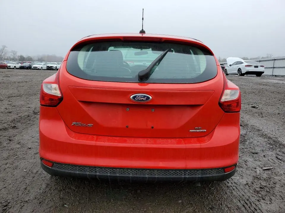 2014 FORD FOCUS SE  
