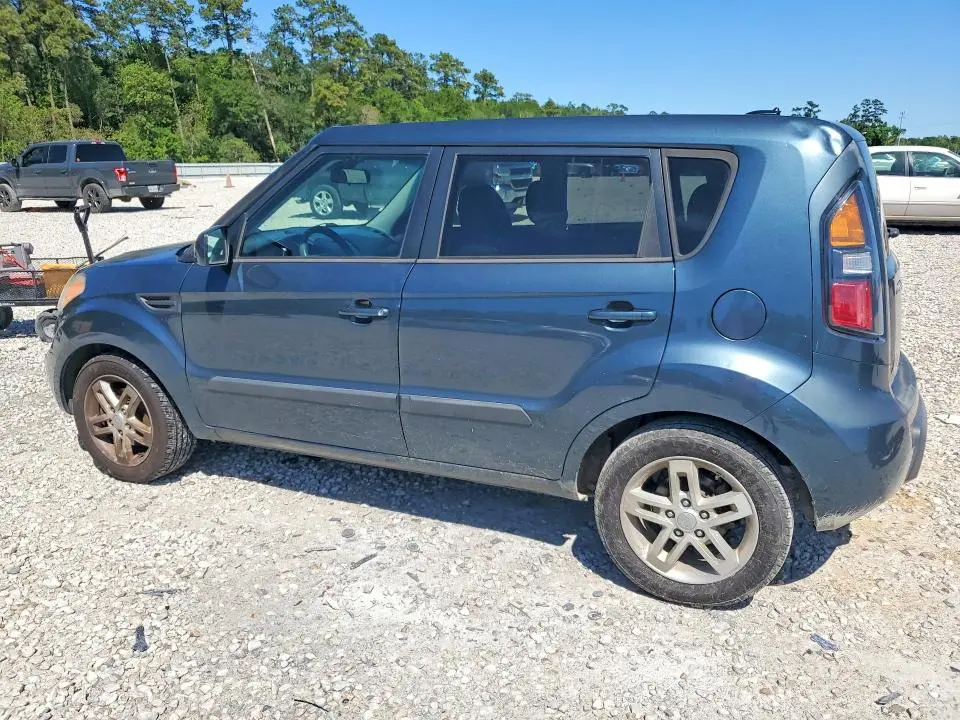 2011 KIA SOUL +  