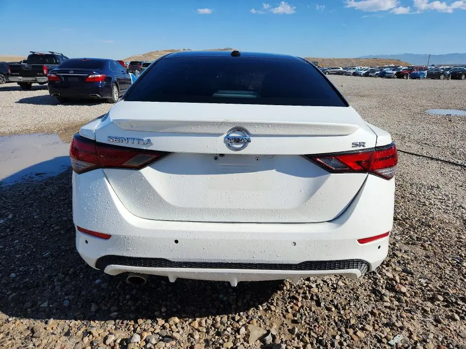 2022 NISSAN SENTRA SR  