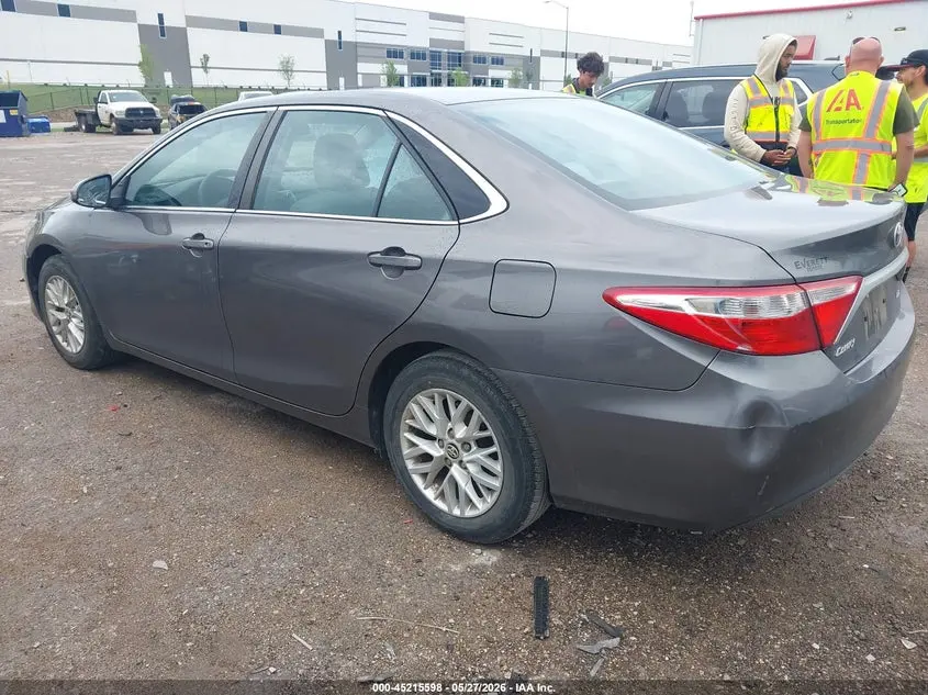 2016 TOYOTA CAMRY LE
