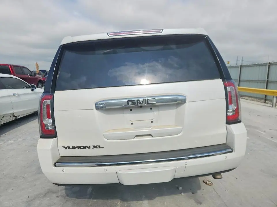 2019 GMC YUKON XL DENALI  