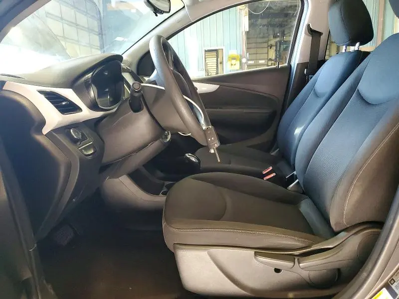 2016 CHEVROLET SPARK 1LT  
