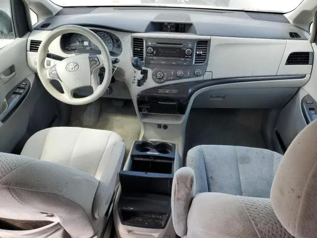 2011 TOYOTA SIENNA LE  