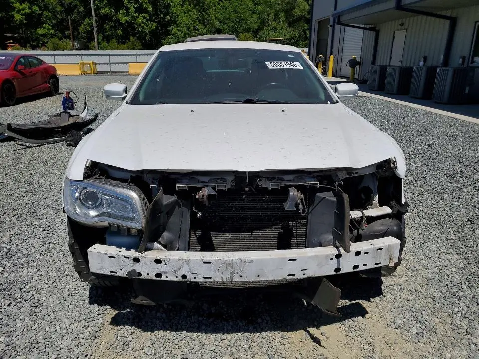 2016 CHRYSLER 300 LIMITED  