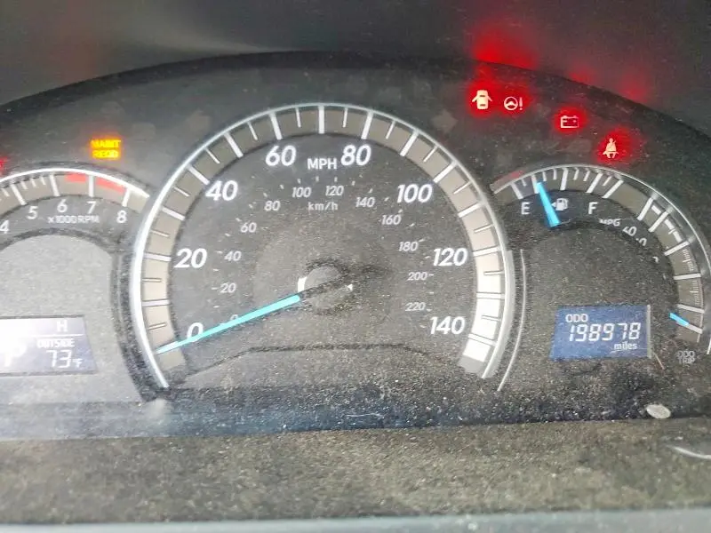 2012 TOYOTA CAMRY SE  