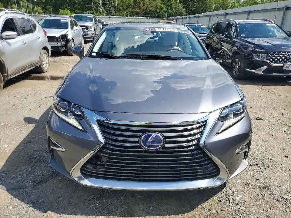 2017 LEXUS ES 300H  