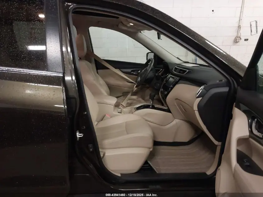 2016 NISSAN ROGUE SL