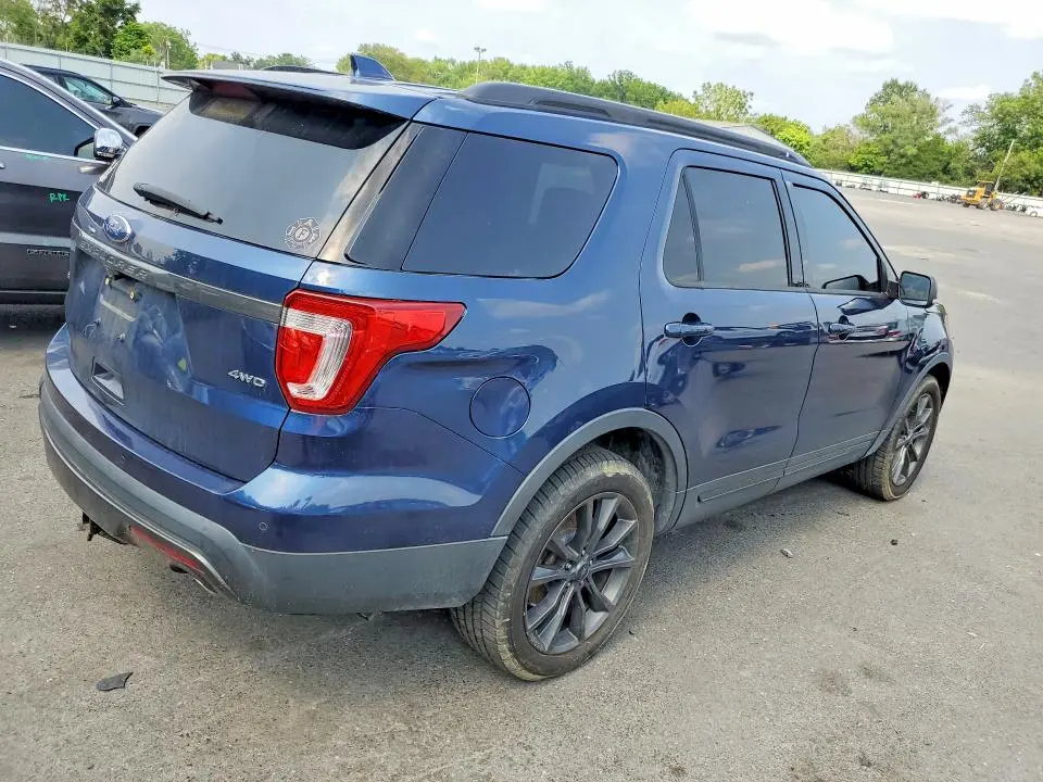 2017 FORD EXPLORER XLT  