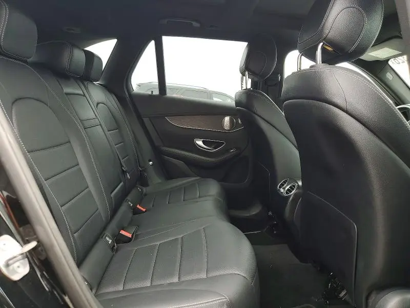 2017 MERCEDES-BENZ GLC 300  