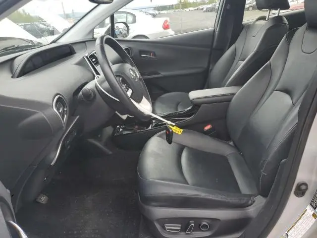 2017 TOYOTA PRIUS   