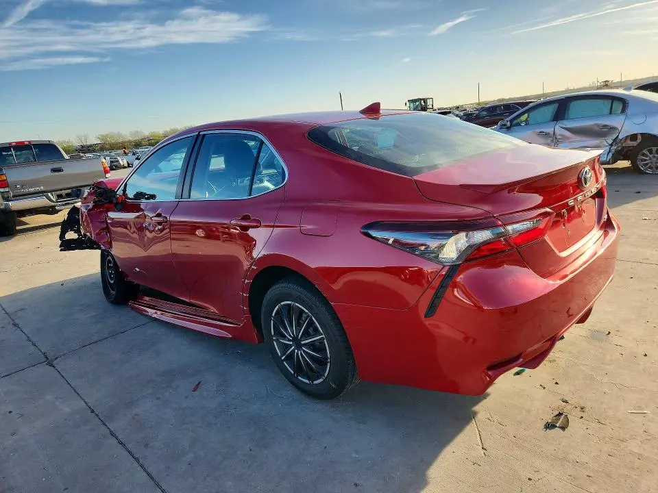 2021 TOYOTA CAMRY SE  