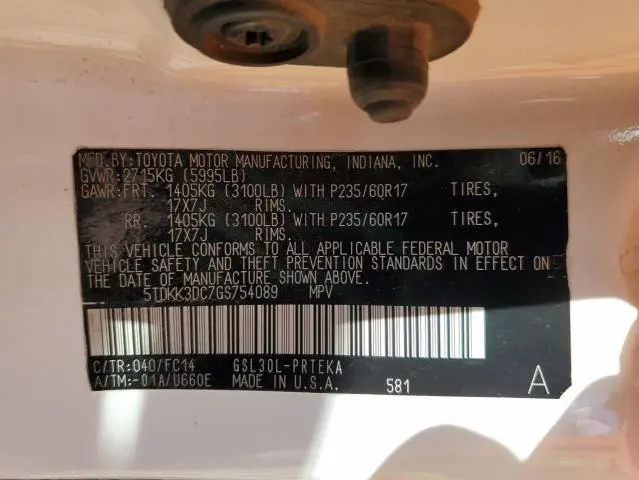 2016 TOYOTA SIENNA LE  