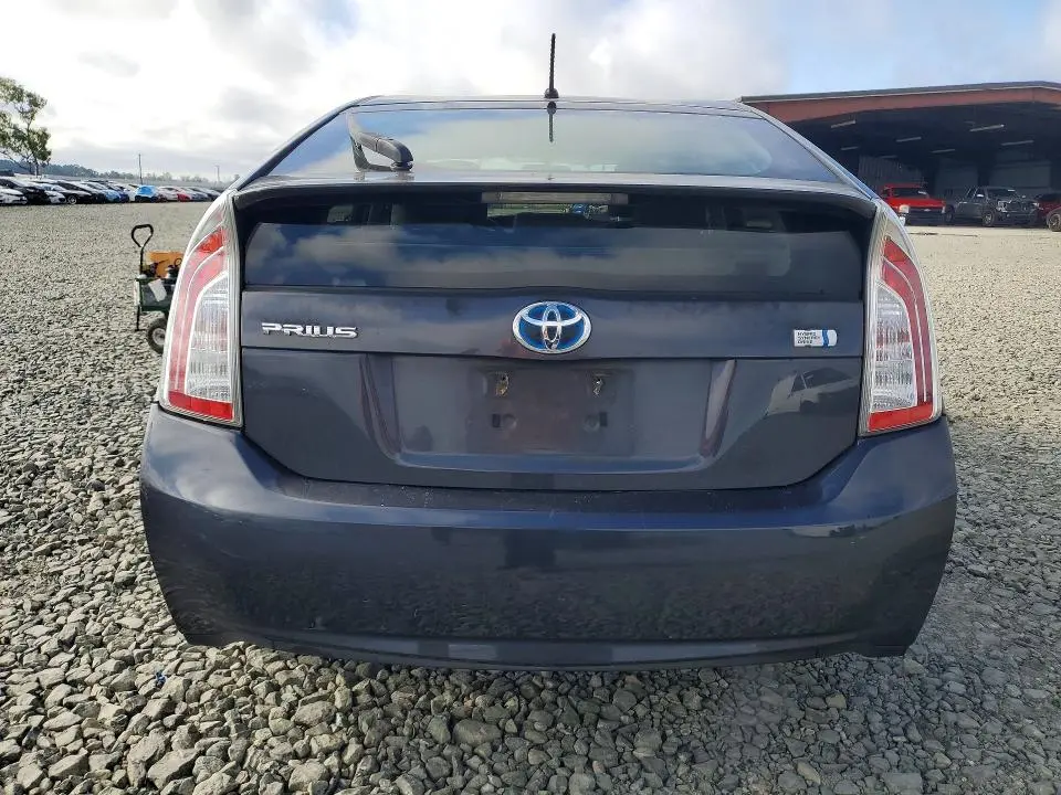 2013 TOYOTA PRIUS TWO  