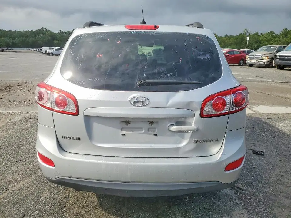 2011 HYUNDAI SANTA FE GLS  