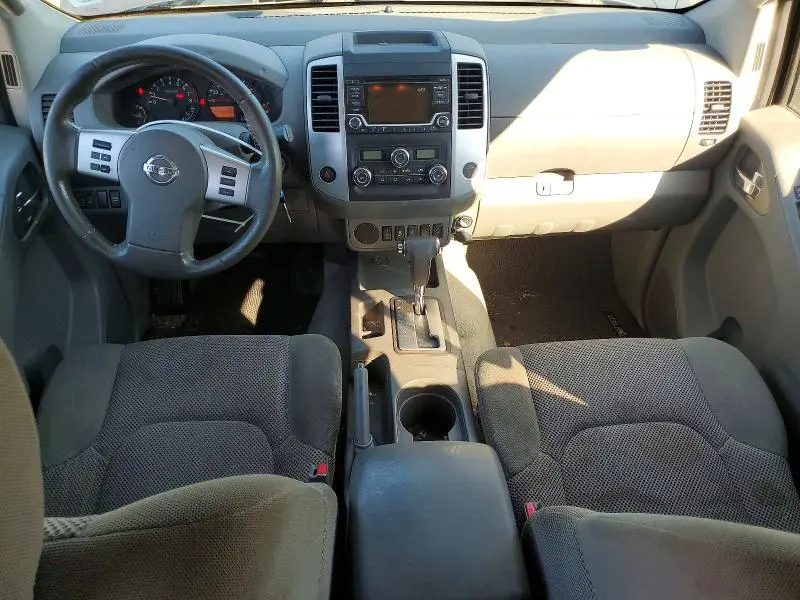 2016 NISSAN FRONTIER SV  