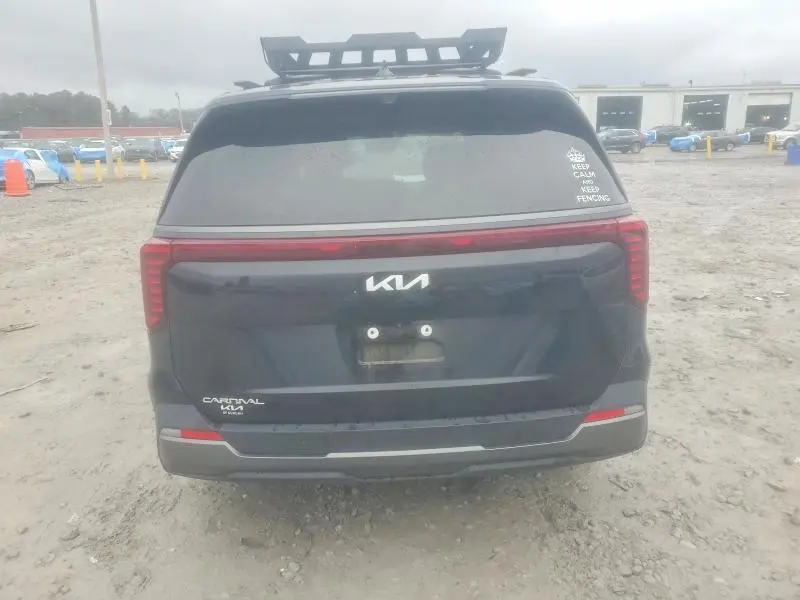 2025 KIA CARNIVAL SX  