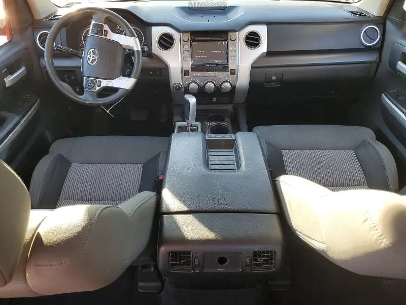 2015 TOYOTA TUNDRA SR5  