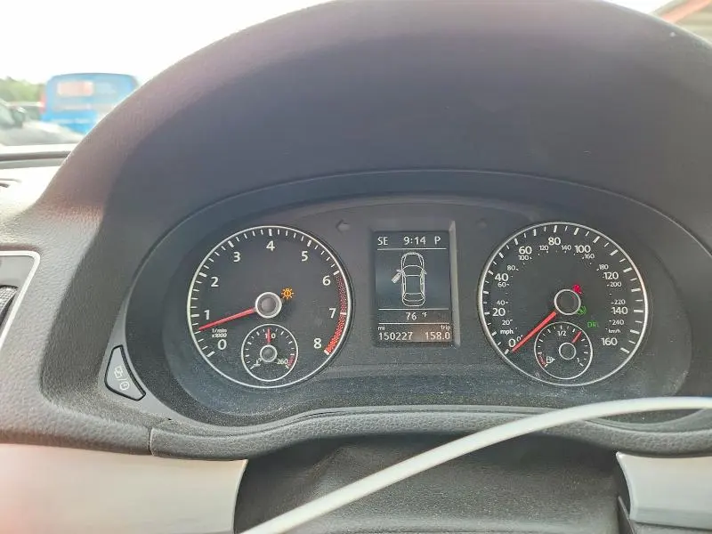 2013 VOLKSWAGEN PASSAT SE  